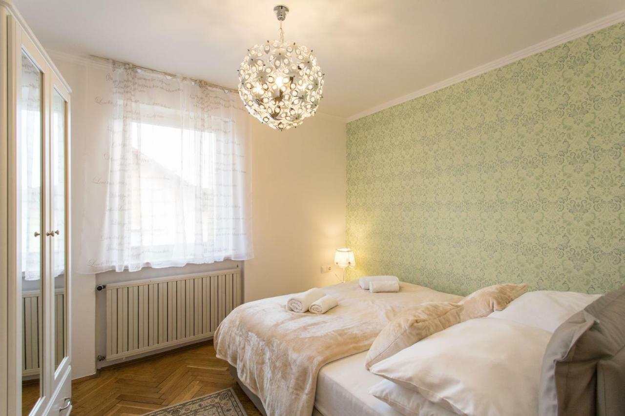 Vacation House Artorius ลูบลิยานา ภายนอก รูปภาพ
