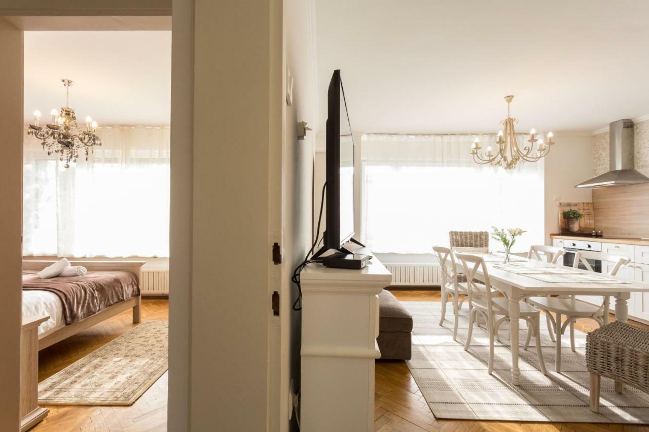 Vacation House Artorius ลูบลิยานา ภายนอก รูปภาพ